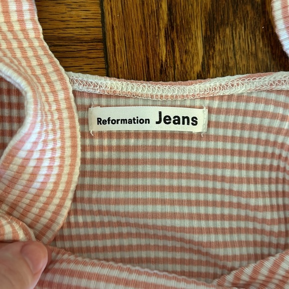 Reformation size S striped crop gable top - Picture 3 of 4